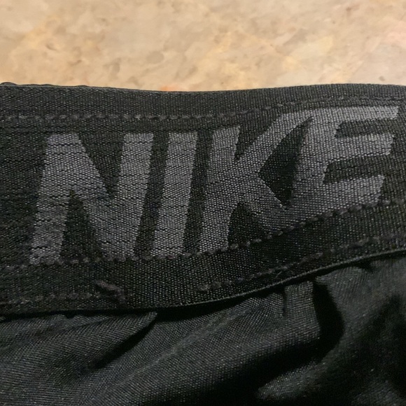 Nike Black Athletic Shorts with Elastic Waistband - Picture 9 of 9
